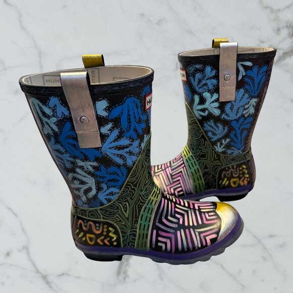 Hand-Painted Hunter Rain Boots – Women’s Size 6 | One-of-a-Kind Wearable Art - Picture 3 of 6